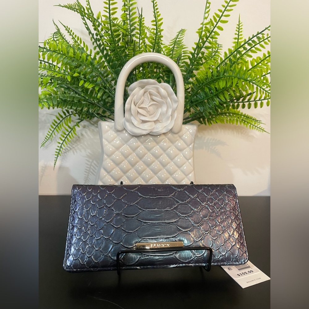 NWT Brahmin Ady Wallet